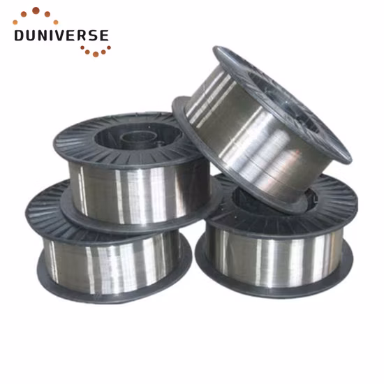 E71t-1/1c Revestimiento duro de acero Alambre de soldadura con núcleo fundente con fábrica de paquetes de vacío de papel de aluminio